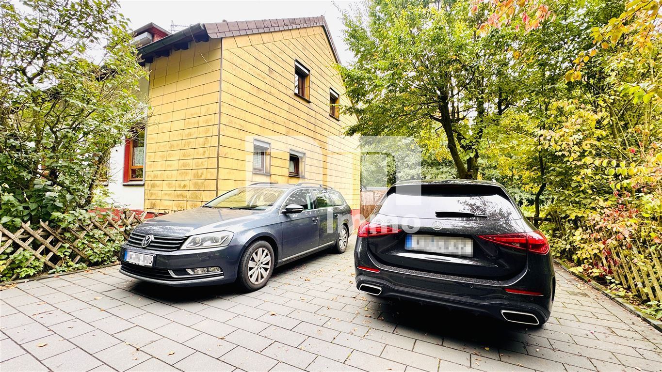 Modernisiertes Einfamilienhaus auf riesigem Grundstück mit Carport und Nebengebäude – Steinheim , Westf – Vorschaubild 4