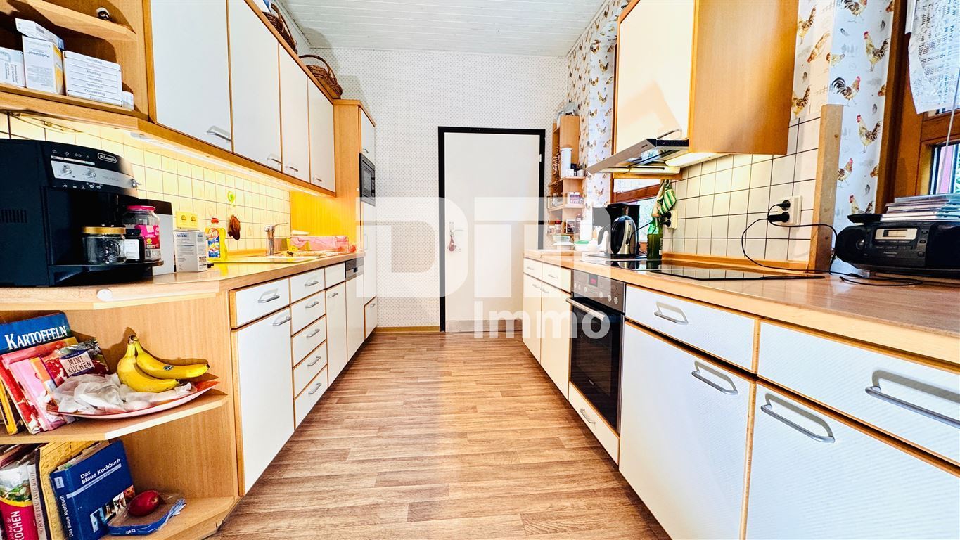 Modernisiertes Einfamilienhaus auf riesigem Grundstück mit Carport und Nebengebäude – Steinheim , Westf – Vorschaubild 14