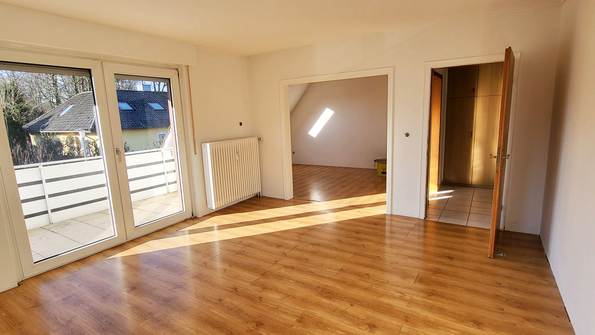 Attraktives Zweifamilienhaus in naturnaher Lage von Bad Iburg – Bad Iburg – Vorschaubild 2
