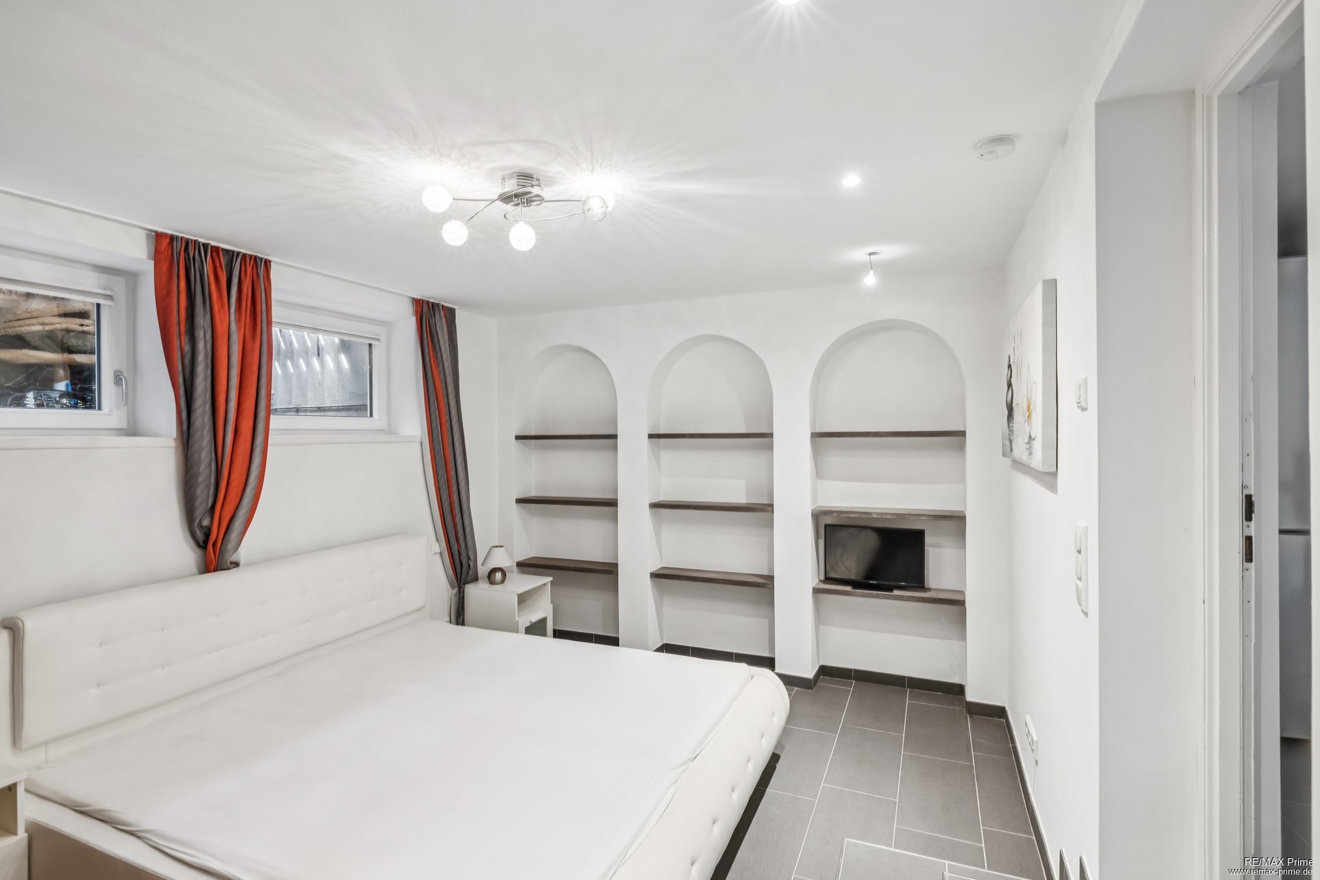 Property thumbnail 11