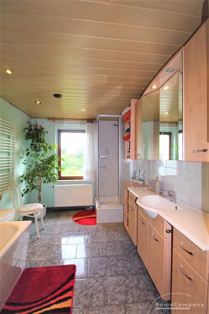 Property thumbnail 12