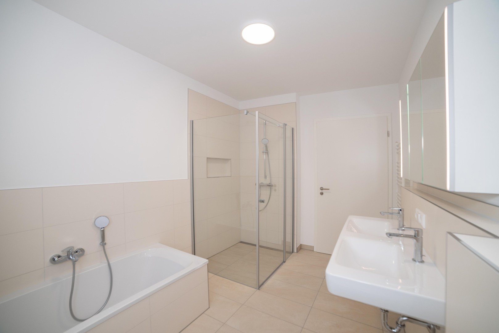 Property thumbnail 19