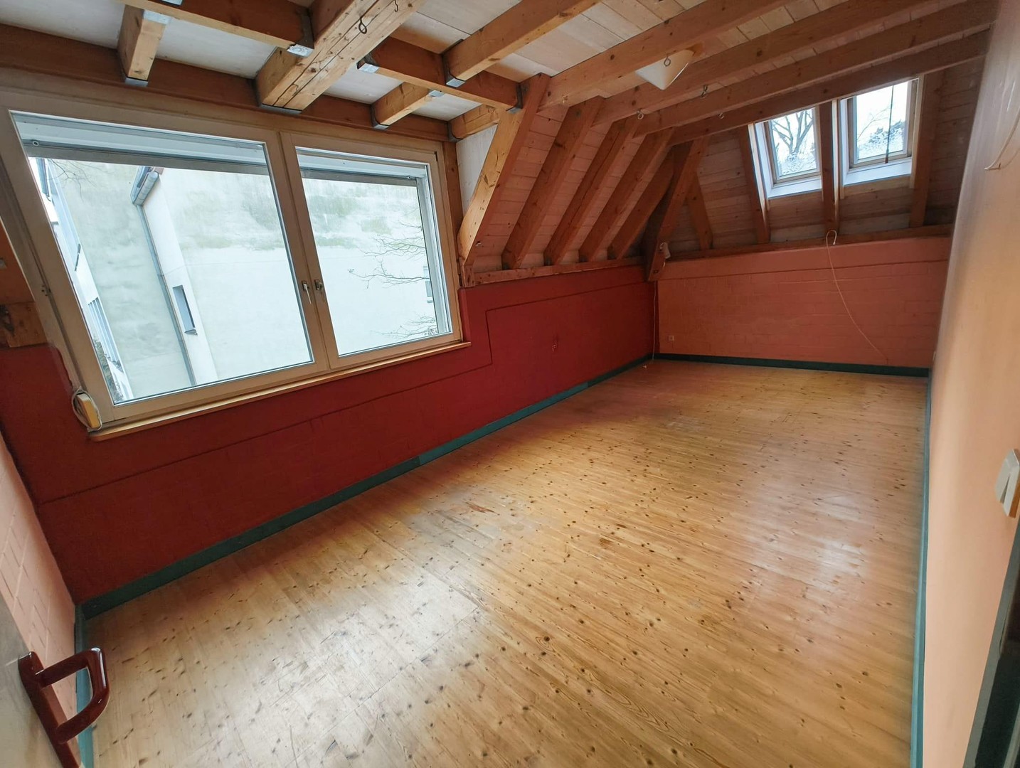 Property thumbnail 12