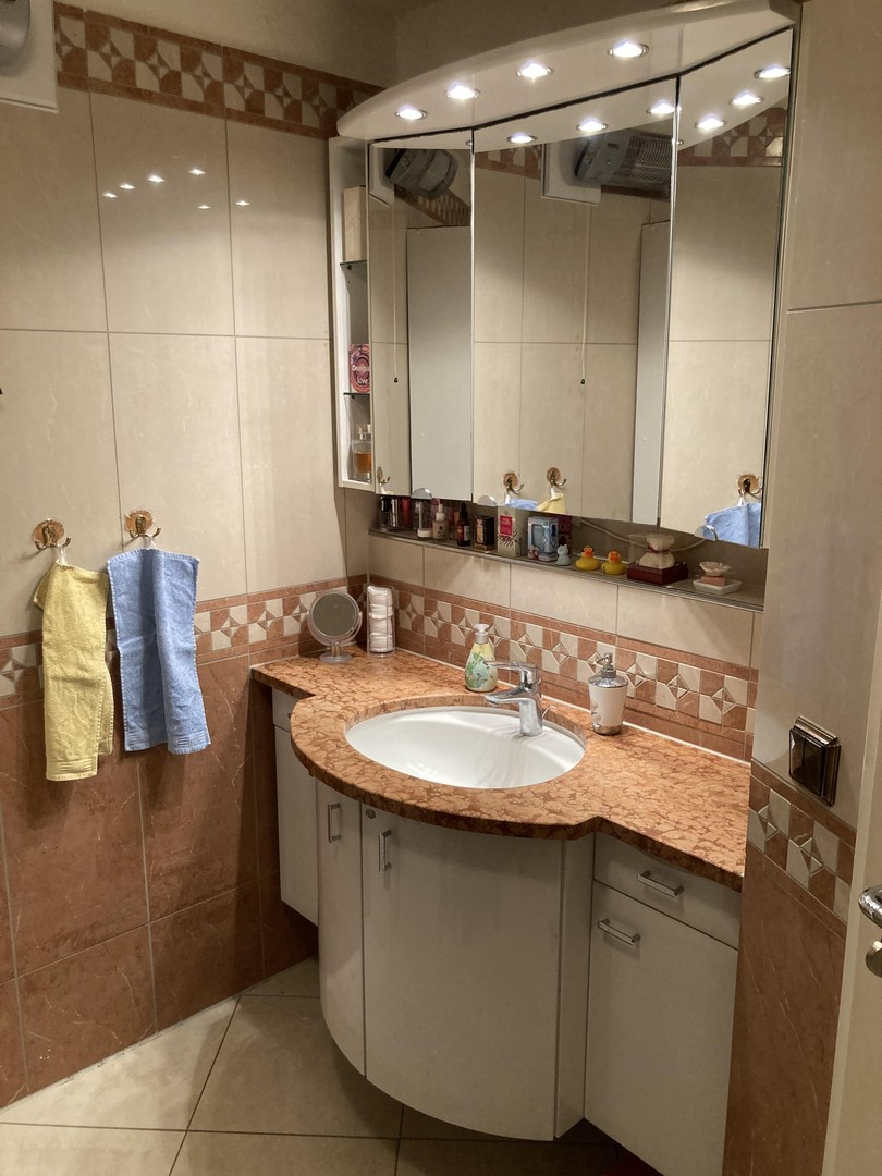 Property thumbnail 11