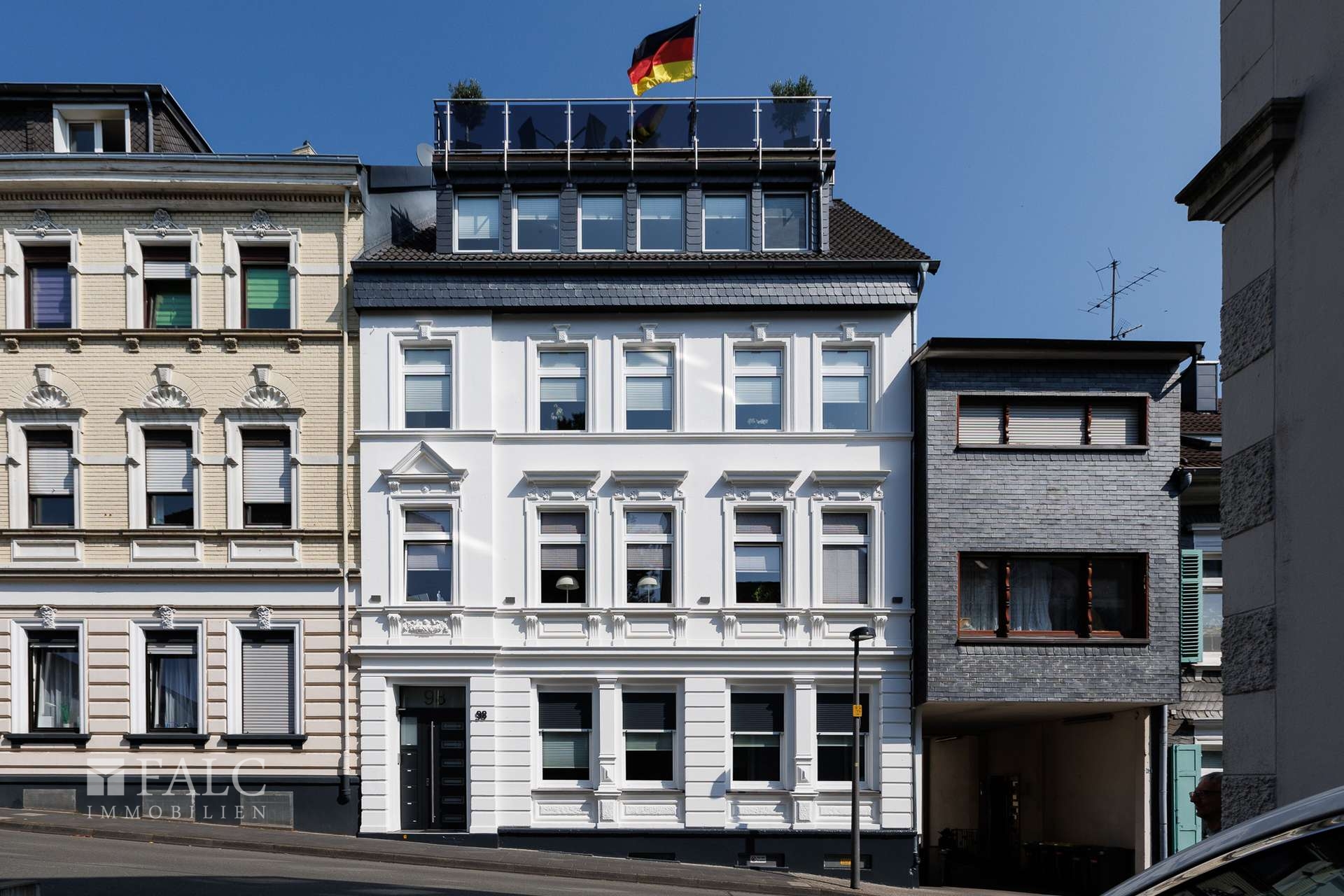Top Kapitalanlage: Modernisiertes Mehrfamilienhaus mit 3 Einheiten – Solingen – Vorschaubild 3