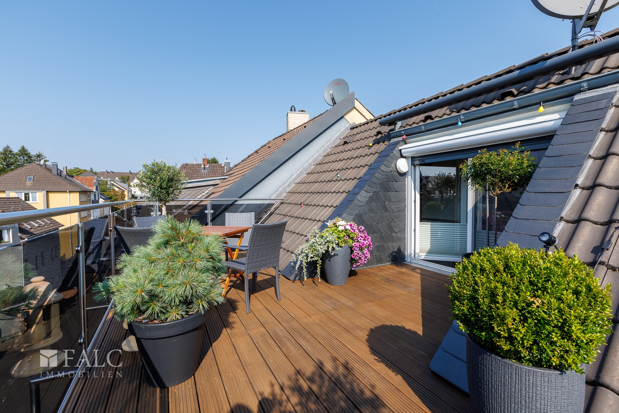 Top Kapitalanlage: Modernisiertes Mehrfamilienhaus mit 3 Einheiten – Solingen – Vorschaubild 24