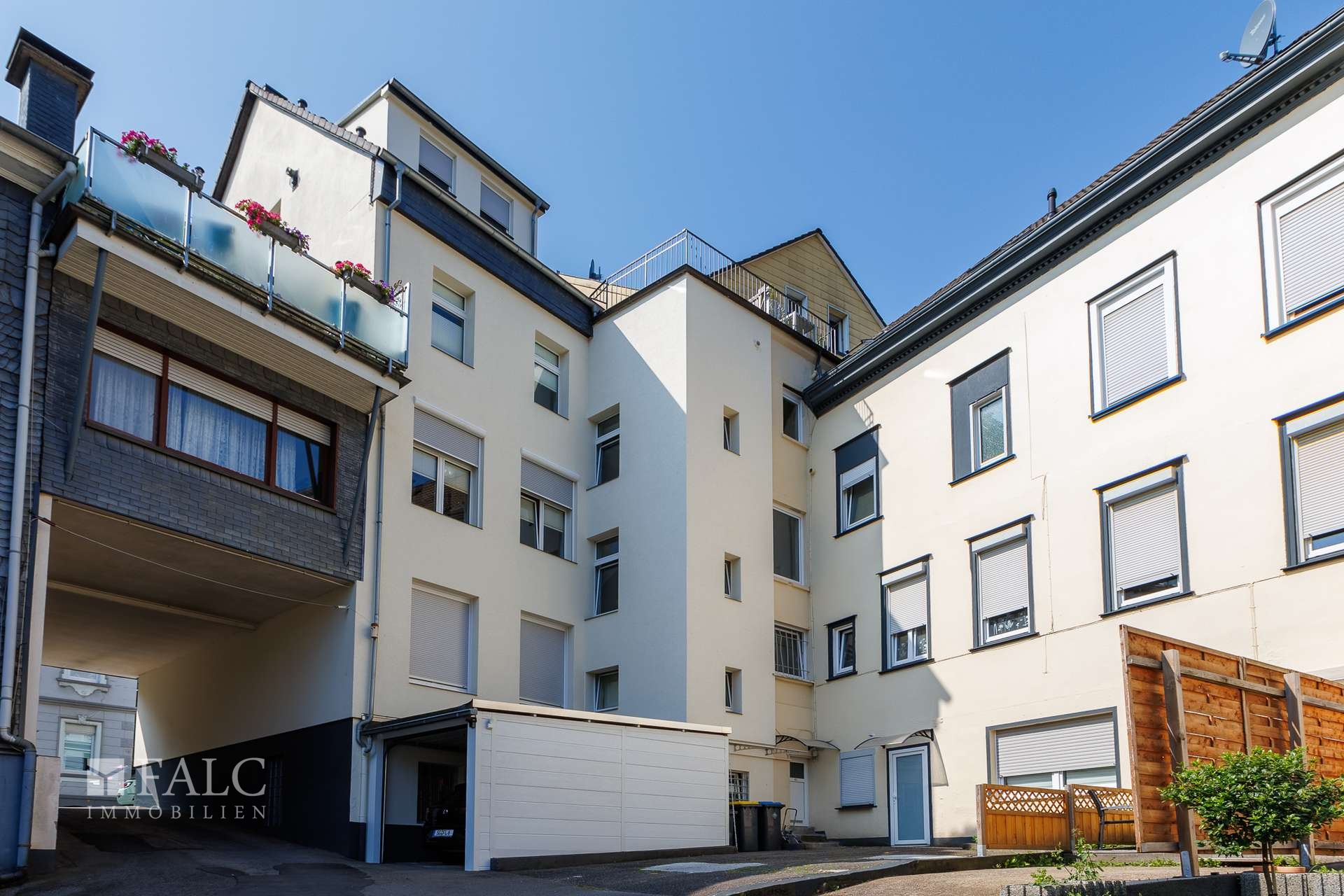 Top Kapitalanlage: Modernisiertes Mehrfamilienhaus mit 3 Einheiten – Solingen – Vorschaubild 29