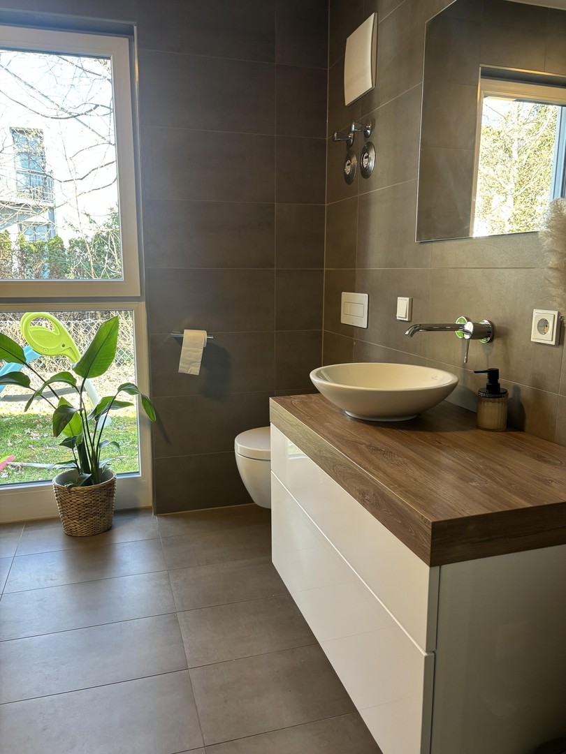 Stilvolle Erdgeschosswohnung mit Hobbyraum