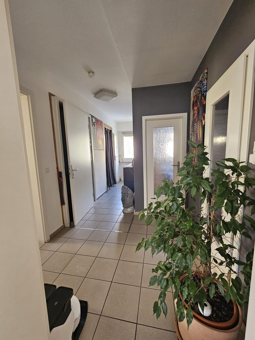 Property thumbnail 9