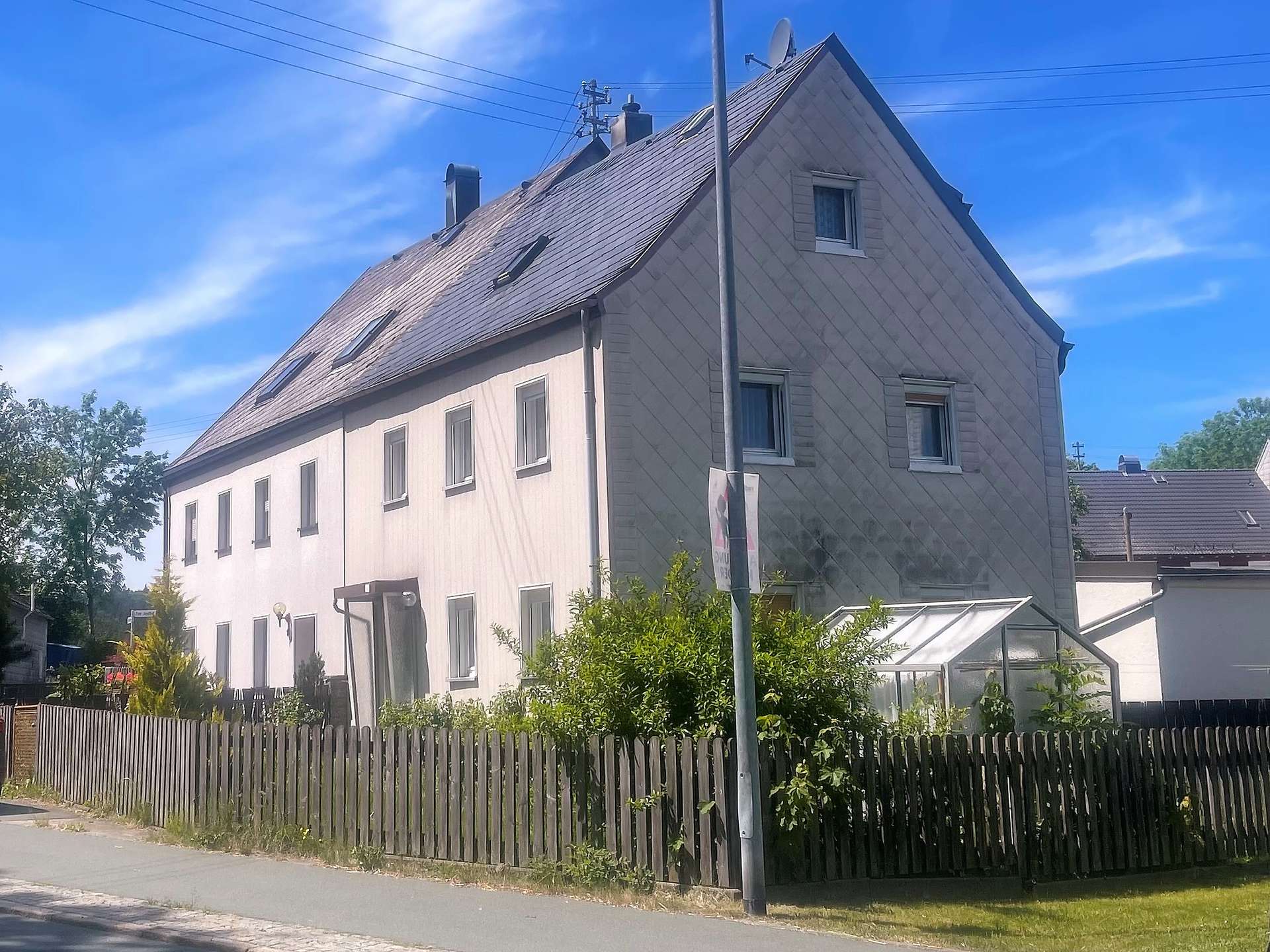 Attraktive Doppelhaushälfte bei Helmbrechts – Helmbrechts – Vorschaubild 2