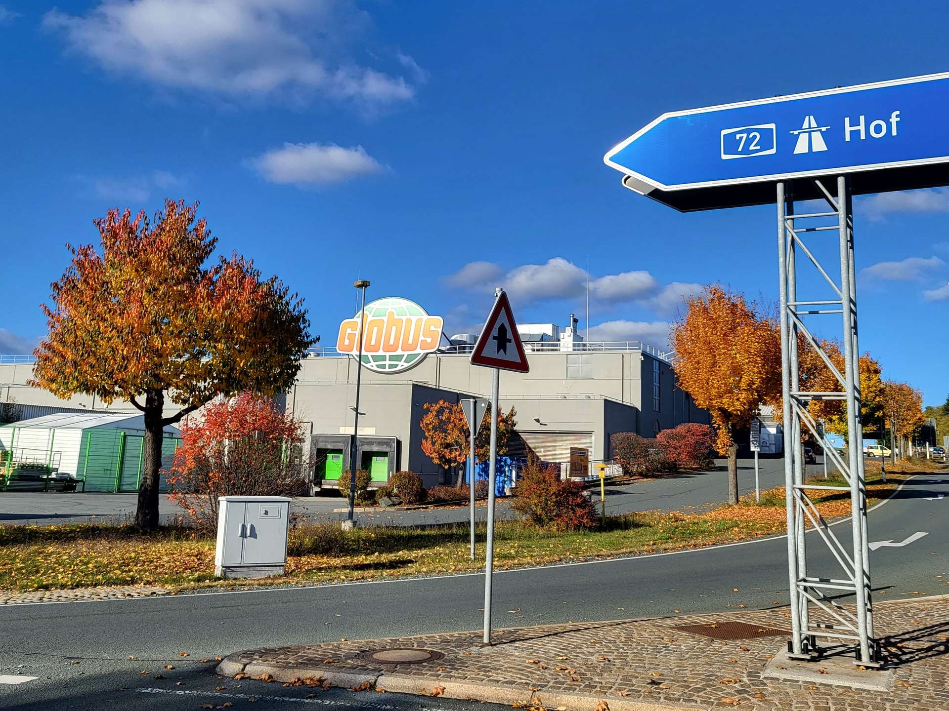 bg