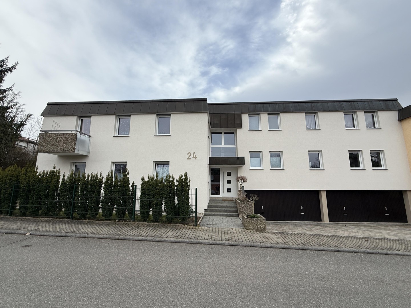 Property thumbnail 3