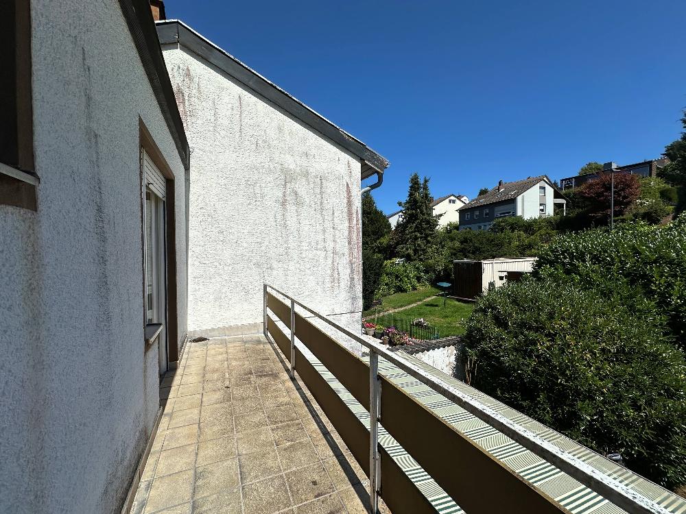+++ Ruhbank: Großzügiges Einfamilienhaus mit Einliegerwohnung in hervorragender Wohnlage mit Südost-Terrasse und Balkonen+++ – Pirmasens – Vorschaubild 19