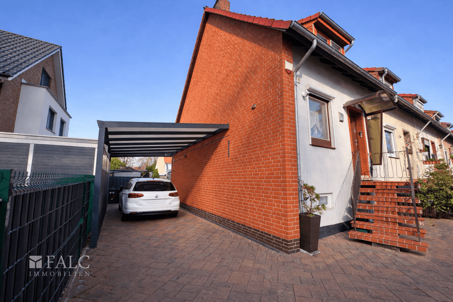 Property thumbnail 2