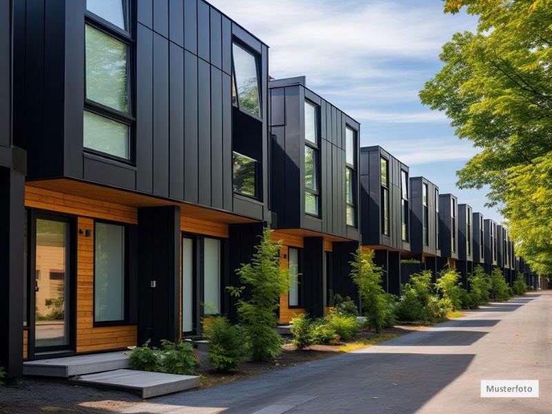 Immobilie in Wattenheim - Einfamilienhaus mit Einliegerwohnung in 67319 Wattenheim, Am Steinbruch - Bild 0