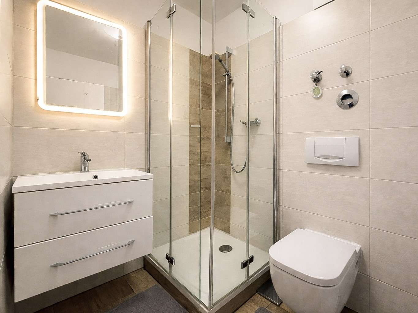 Property thumbnail 7