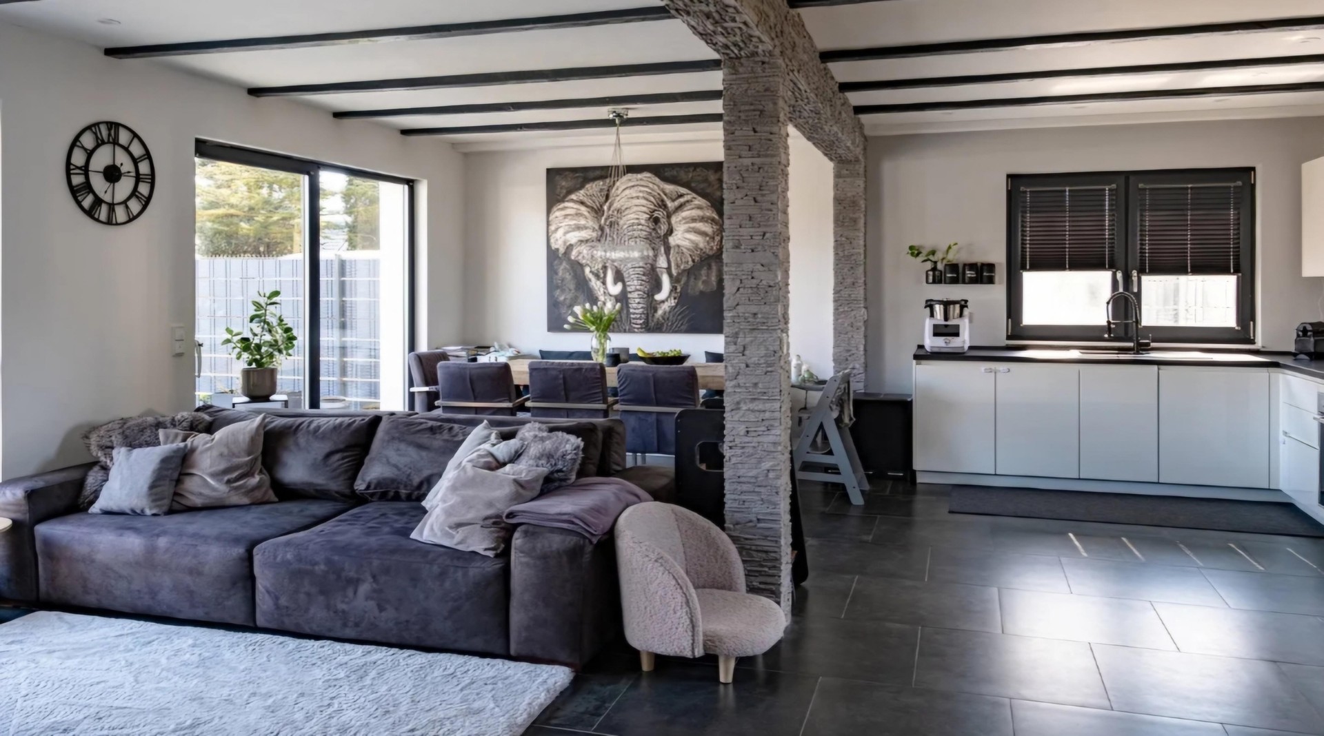 Property thumbnail 6