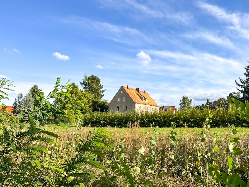 Immobilie in Leutersdorf - 300 m² Wohnfläche im ruhigen Grün! - Bild 0