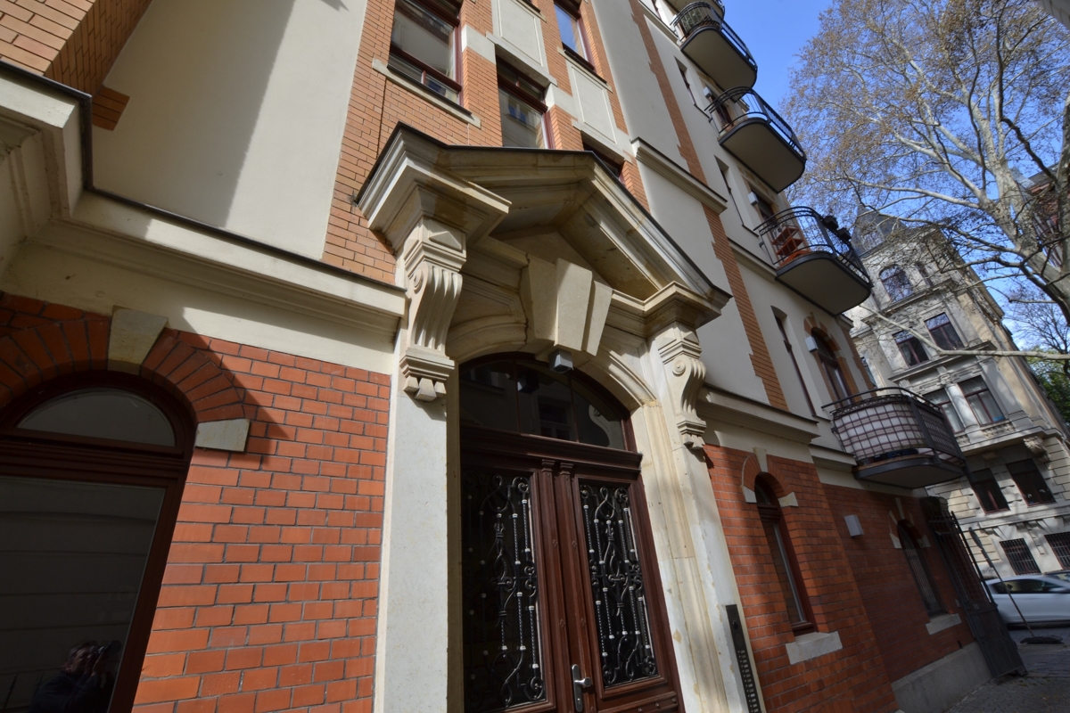 Property thumbnail 2