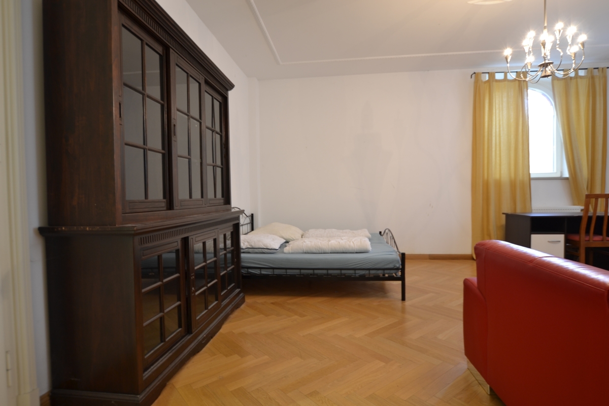 Property thumbnail 4