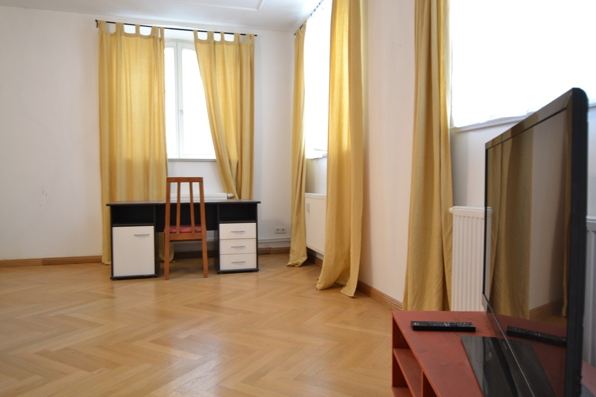 Property thumbnail 11