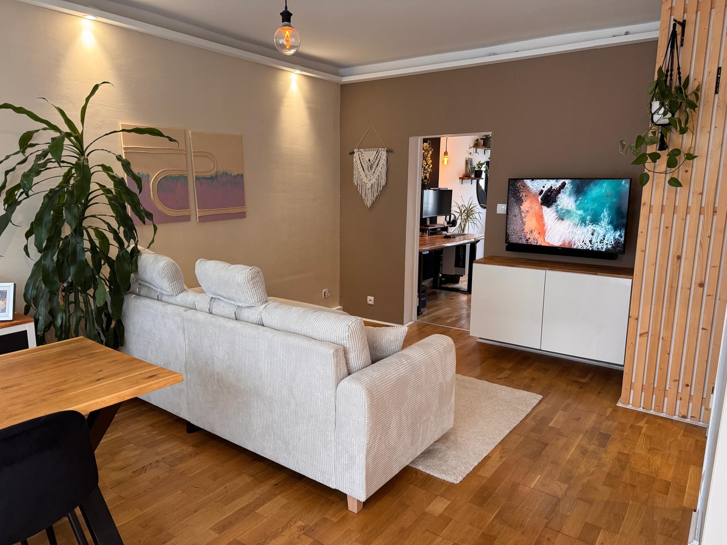 Property thumbnail 2