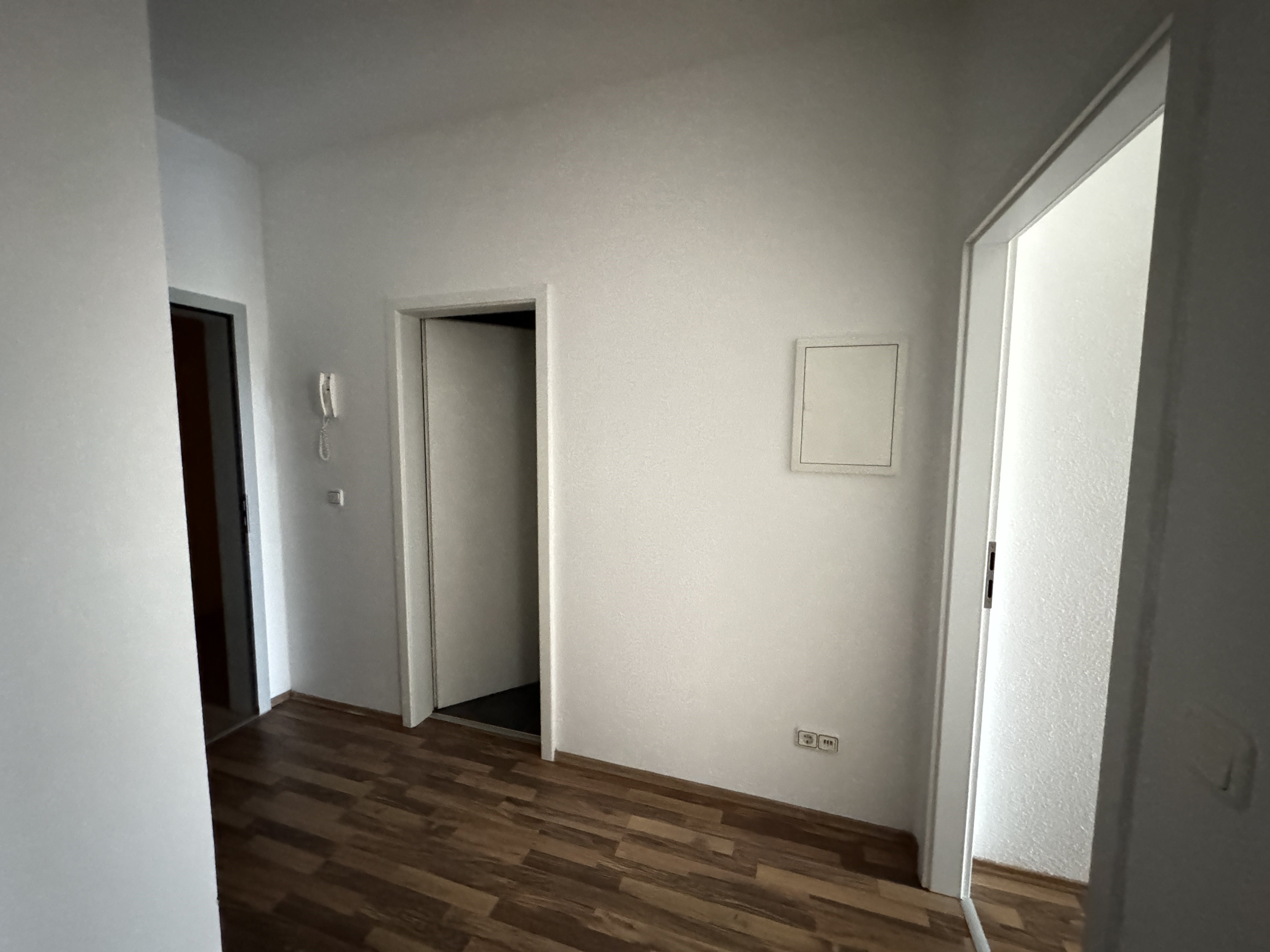 Traumhafte 2-Zimmer-Wohnung mit Balkon & saniertem Bad im begehrten Stadtfeld – Magdeburg – Vorschaubild 8