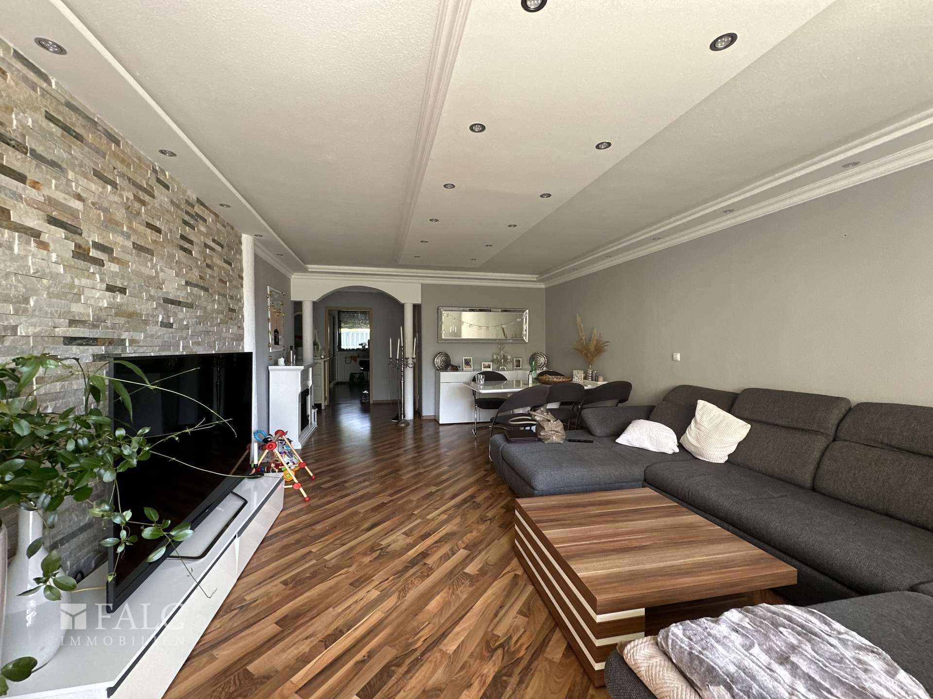 Property thumbnail 5