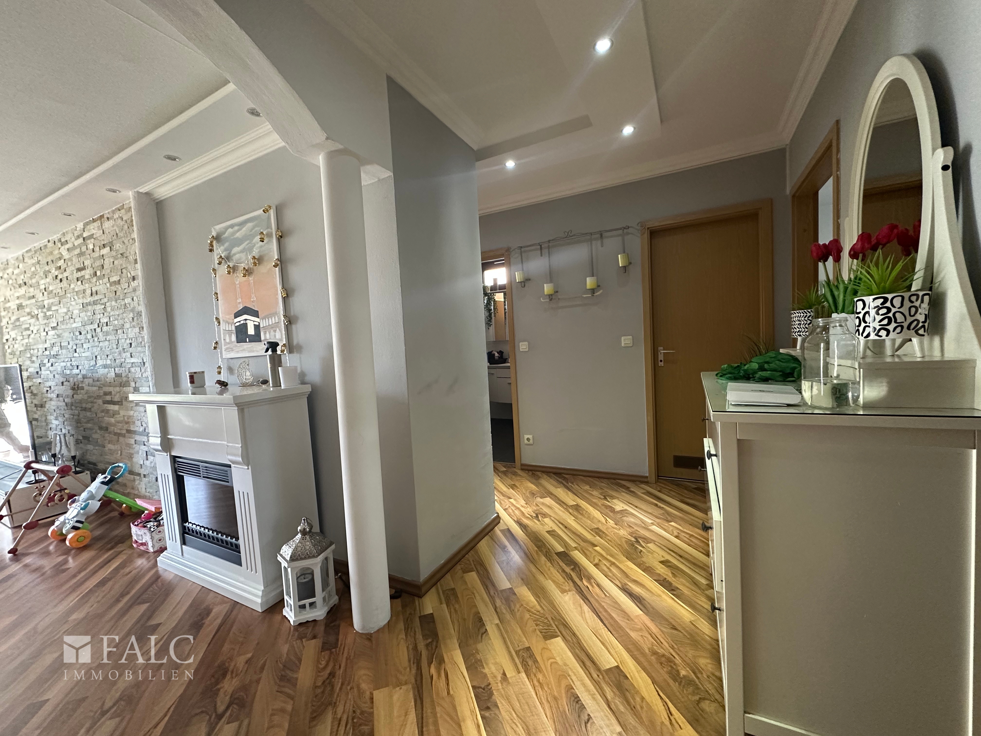 Property thumbnail 8