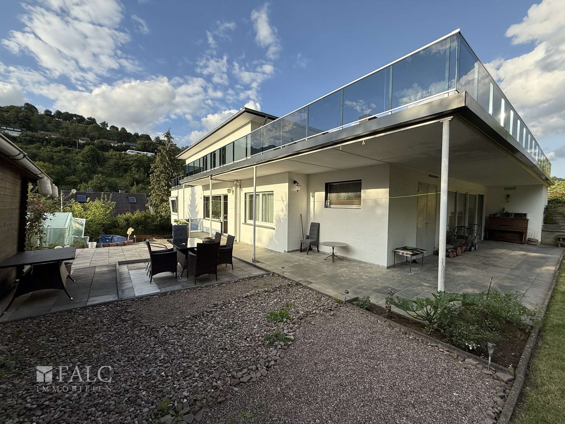 ***Dalhausen - Großzügige Villa mit Wellnessbereich, Dachterrasse und Gartenidylle*** – Beverungen – Vorschaubild 6