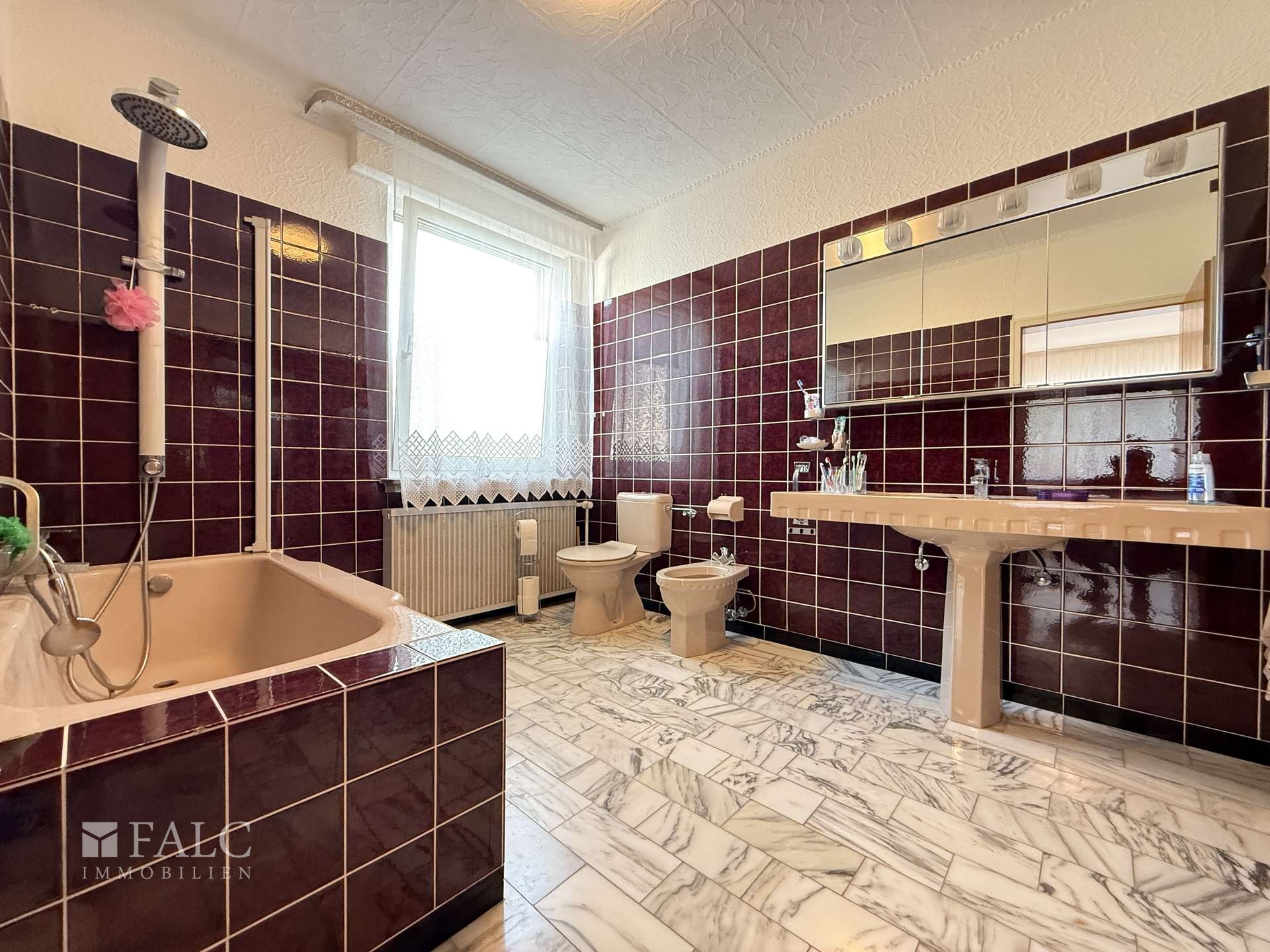 ***Dalhausen - Großzügige Villa mit Wellnessbereich, Dachterrasse und Gartenidylle*** – Beverungen – Vorschaubild 31