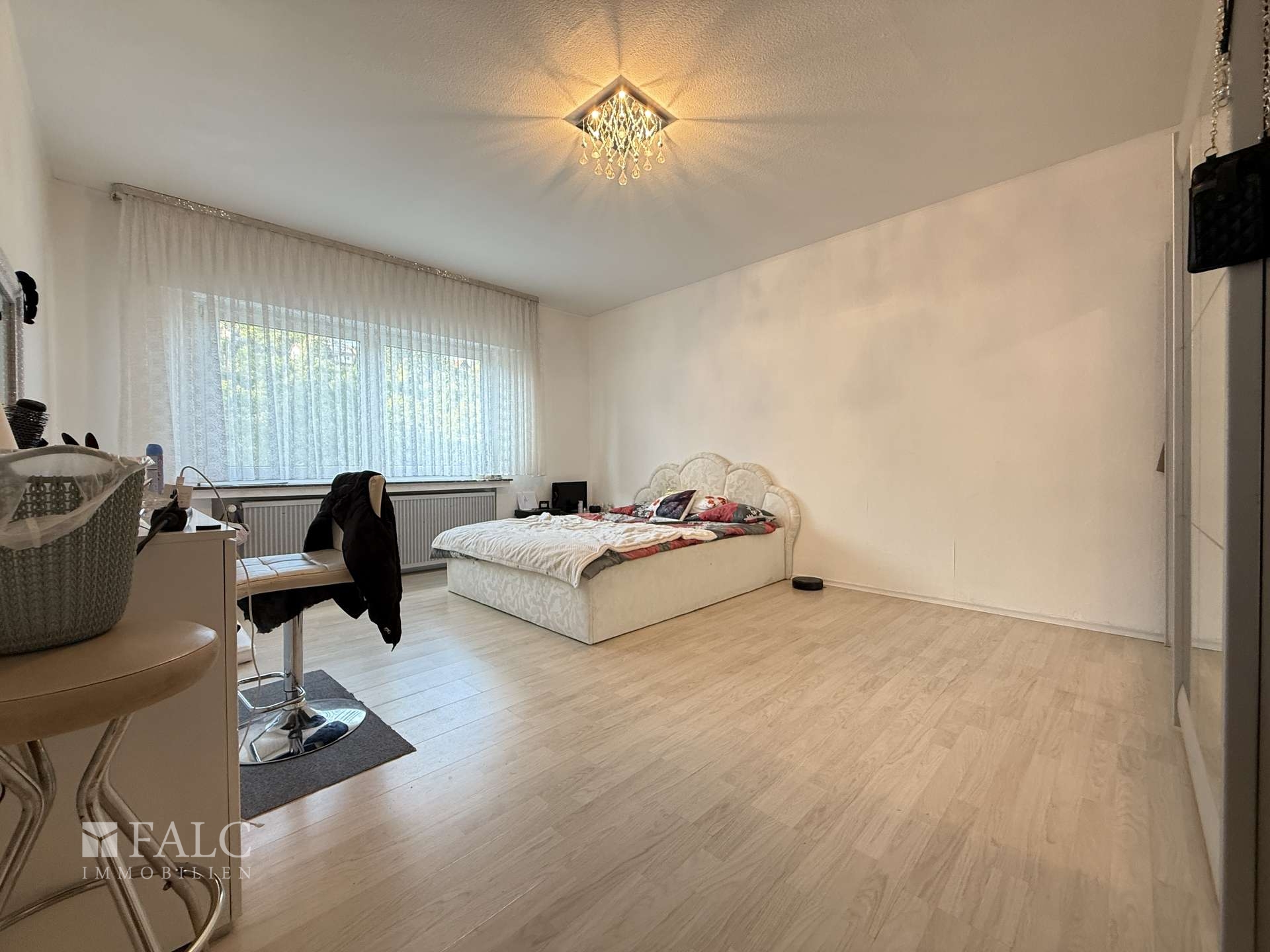 ***Dalhausen - Großzügige Villa mit Wellnessbereich, Dachterrasse und Gartenidylle*** – Beverungen – Vorschaubild 33