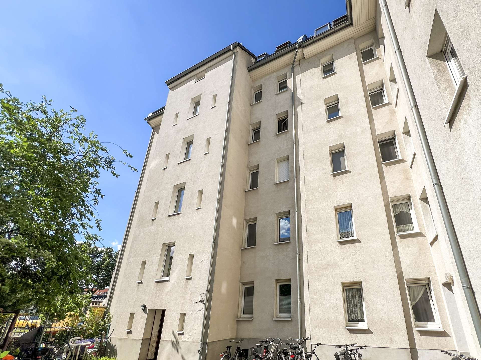 Property thumbnail 12