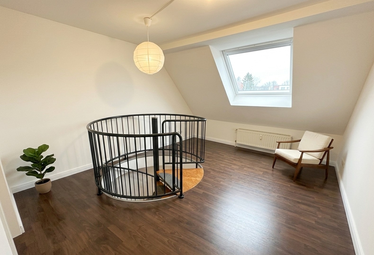 Sanierte DG-Maisonette – Ideal als Kapitalanlage | Loggia | Weitblick | Provisionsfrei