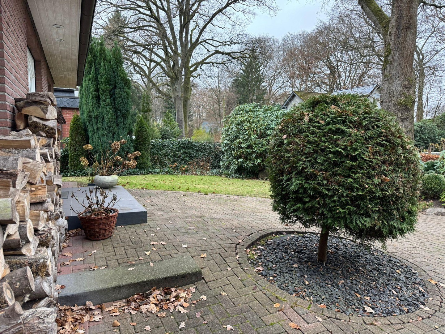 Property thumbnail 6