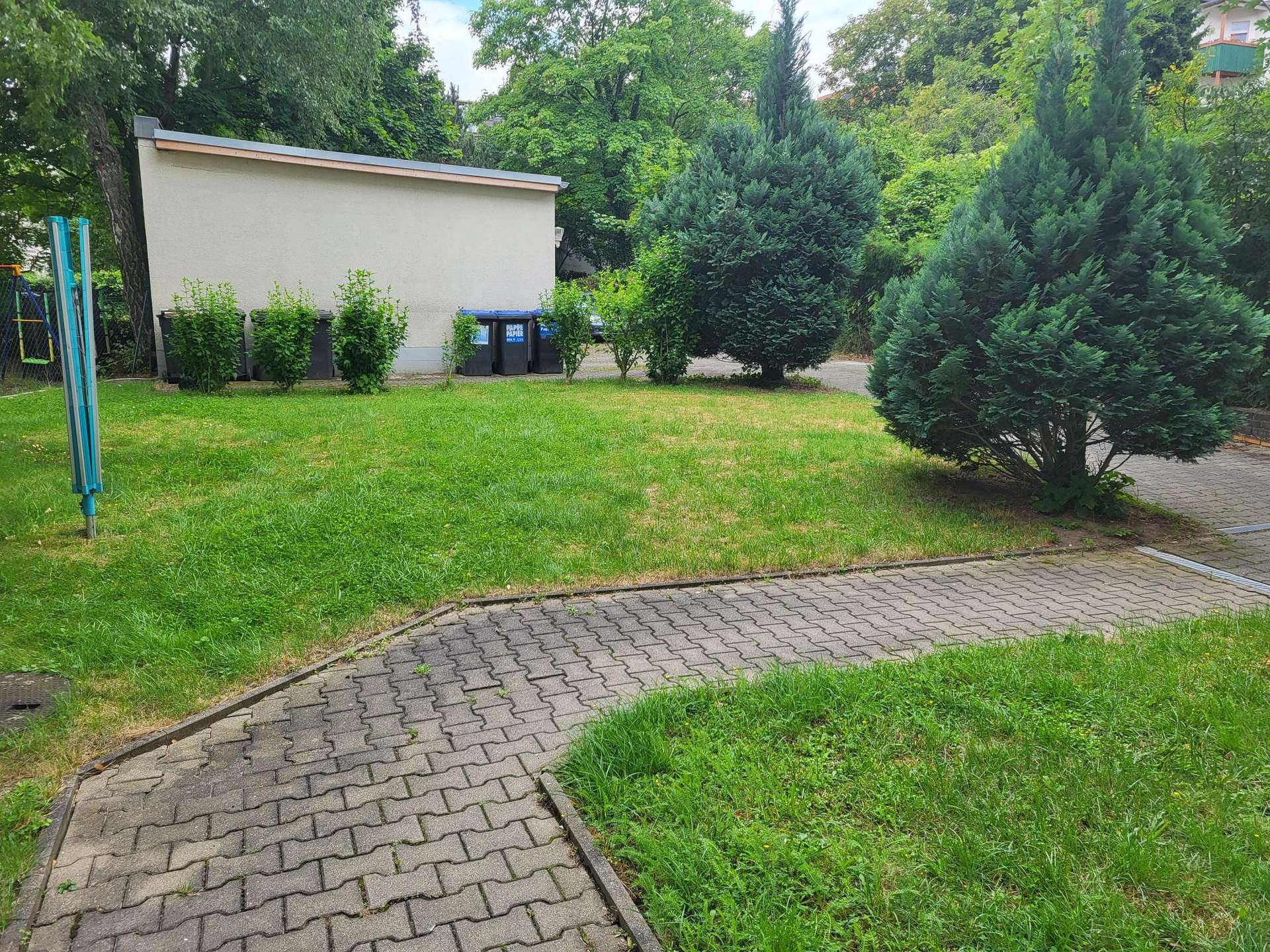 Property thumbnail 3