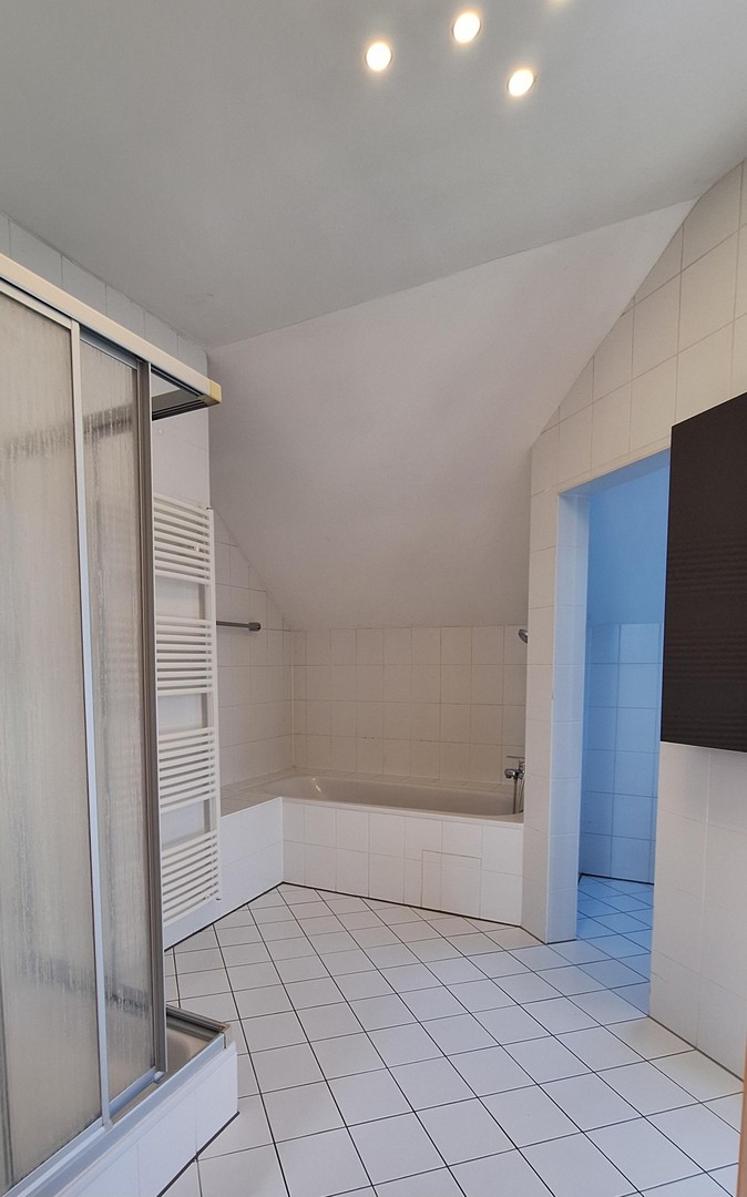 Property thumbnail 11