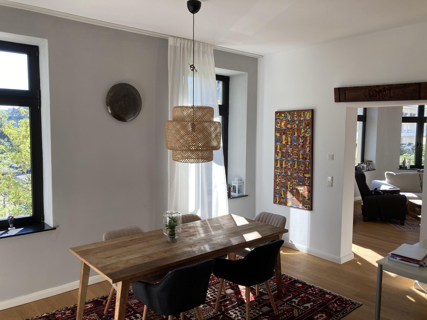 Helle, geräumige und kernsanierte 4-Zimmer Altbauwohnung in Düsseldorf-Golzheim