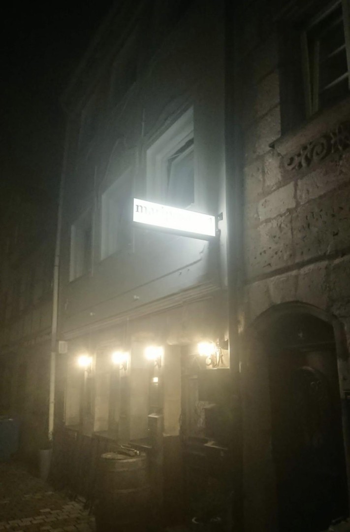 bg