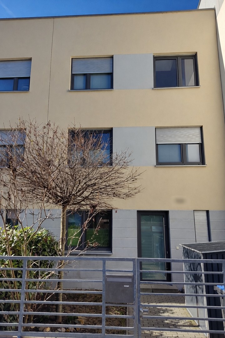 Property thumbnail 2