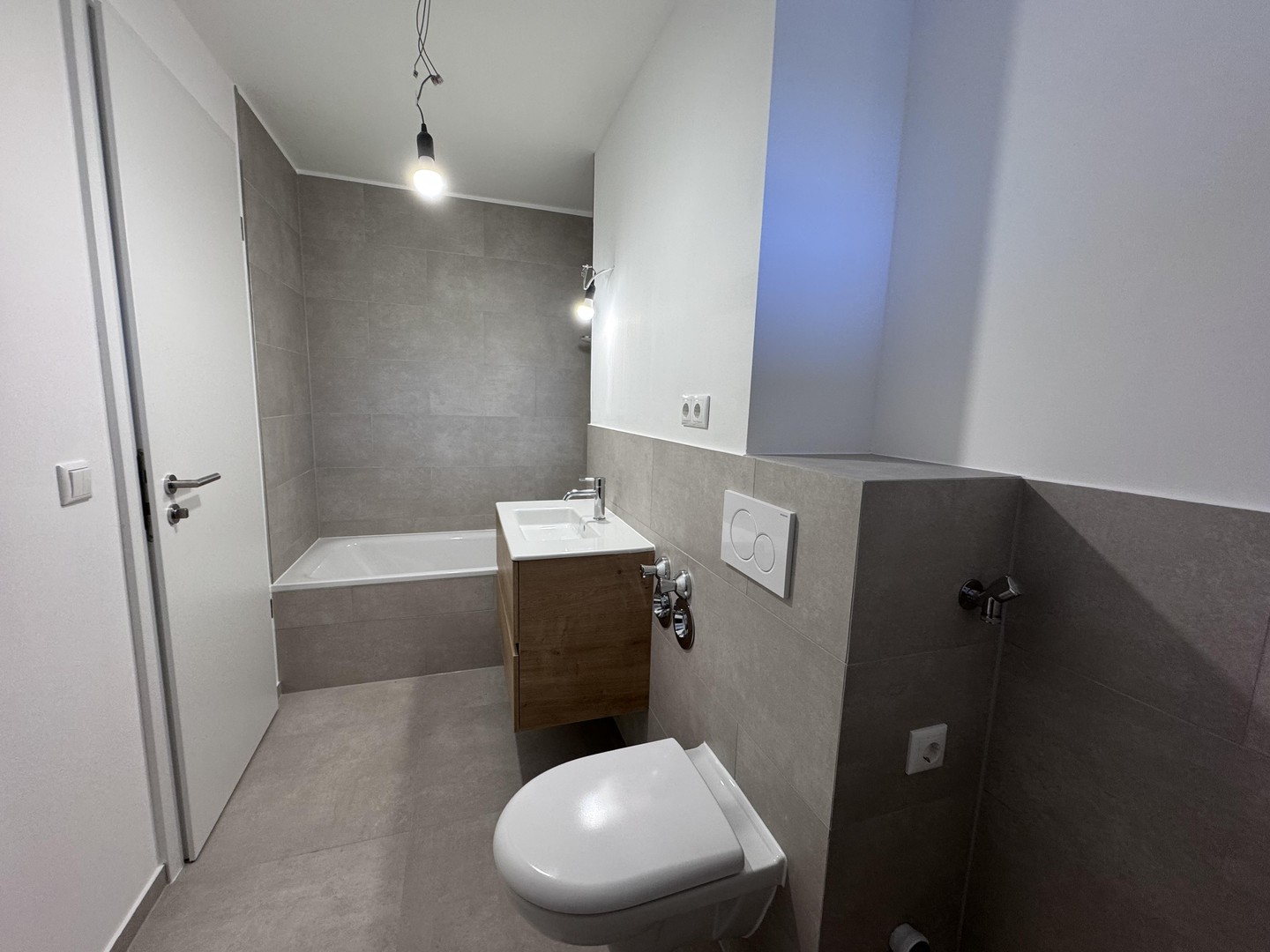 Property thumbnail 12