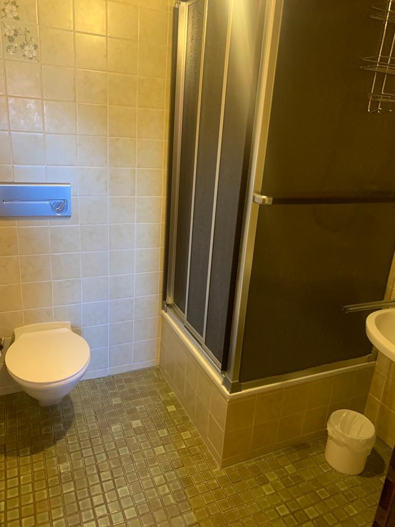 Property thumbnail 11