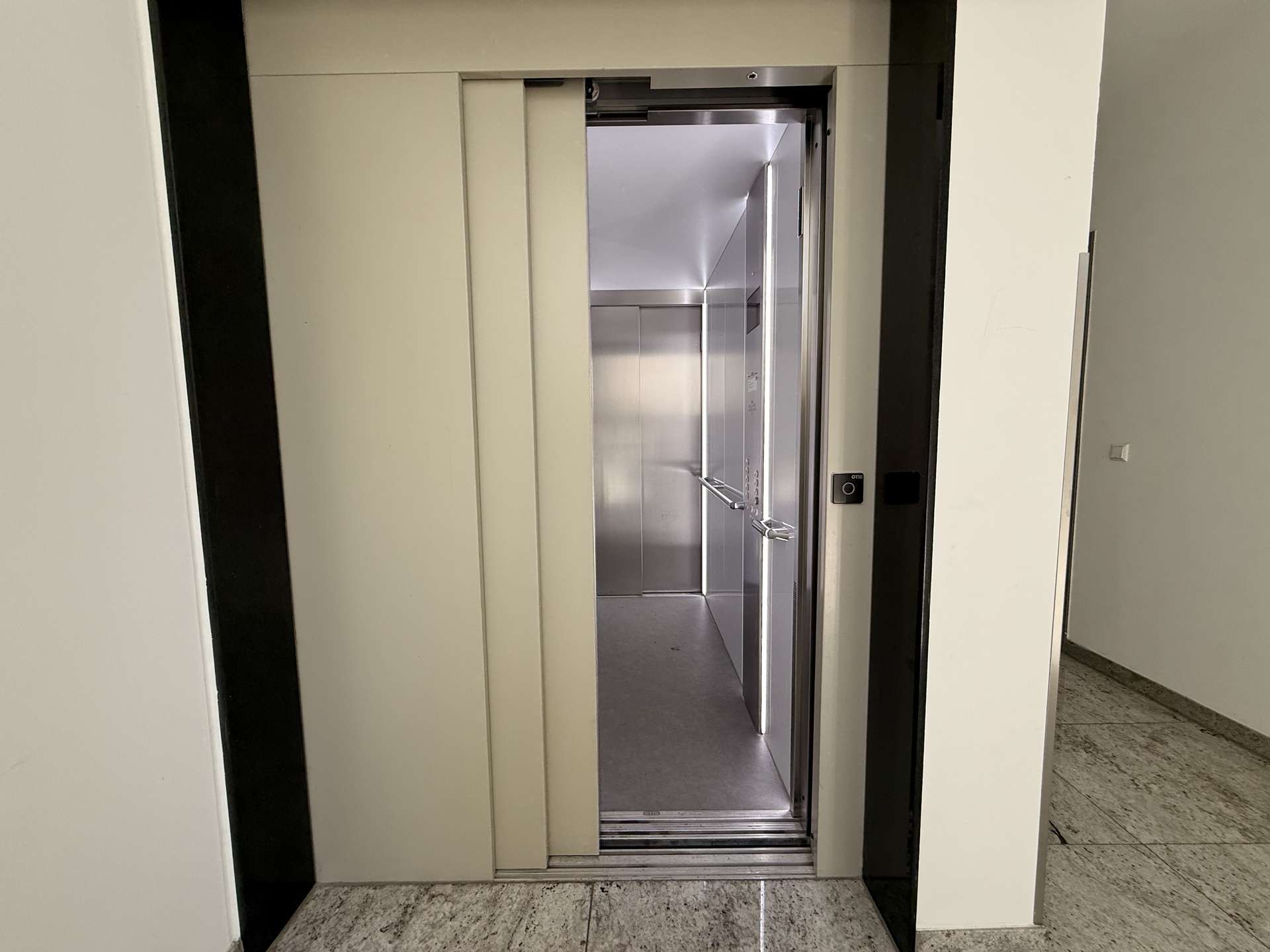 Property thumbnail 18