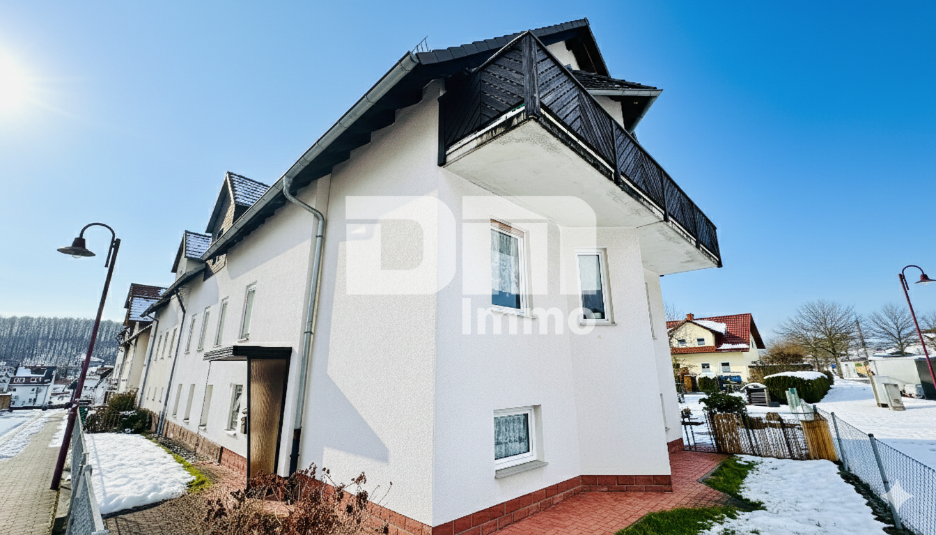 Modernisierte DHH mit Anbauten + Garagen in Traumlage mit Wintergarten, Terrasse und Garten – Kaufungen , Hess – Bild 1 von 32