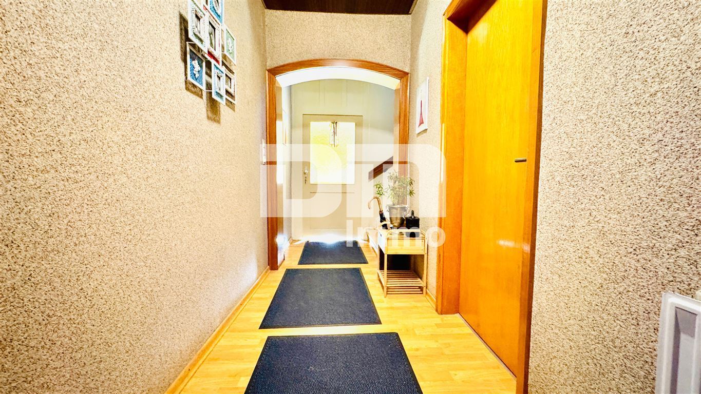 Modernisierte DHH mit Anbauten + Garagen in Traumlage mit Wintergarten, Terrasse und Garten – Kaufungen , Hess – Vorschaubild 5