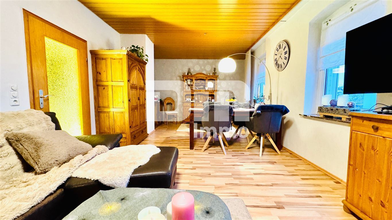 Modernisierte DHH mit Anbauten + Garagen in Traumlage mit Wintergarten, Terrasse und Garten – Kaufungen , Hess – Vorschaubild 6