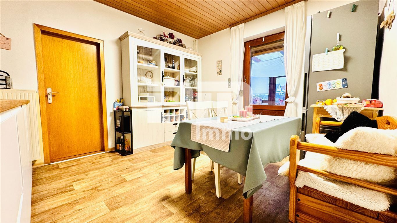 Modernisierte DHH mit Anbauten + Garagen in Traumlage mit Wintergarten, Terrasse und Garten – Kaufungen , Hess – Vorschaubild 7