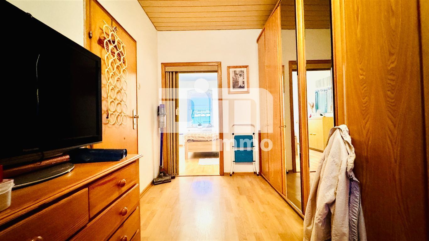Modernisierte DHH mit Anbauten + Garagen in Traumlage mit Wintergarten, Terrasse und Garten – Kaufungen , Hess – Vorschaubild 12