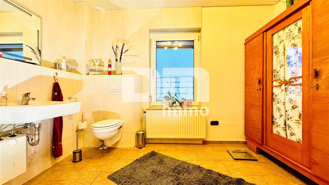 Modernisierte DHH mit Anbauten + Garagen in Traumlage mit Wintergarten, Terrasse und Garten – Kaufungen , Hess – Vorschaubild 15