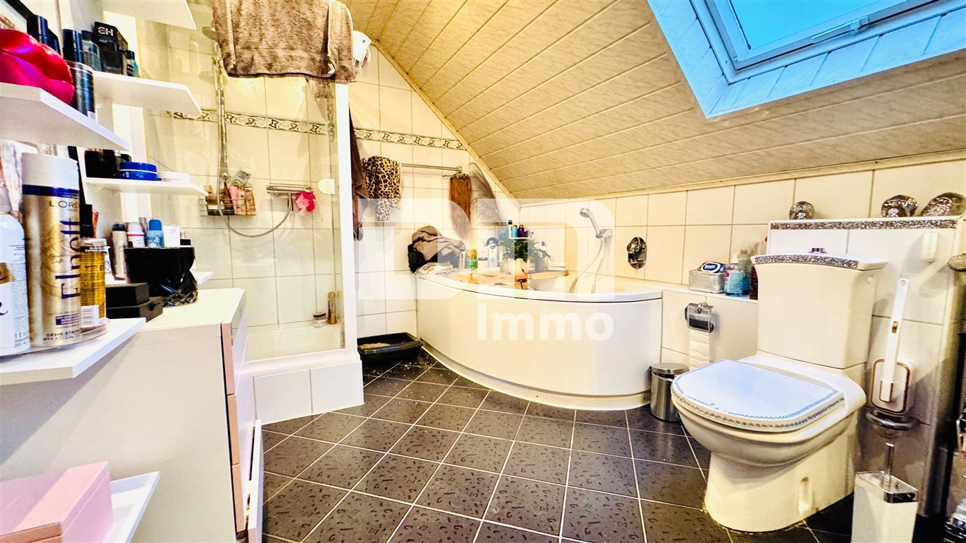 Modernisierte DHH mit Anbauten + Garagen in Traumlage mit Wintergarten, Terrasse und Garten – Kaufungen , Hess – Vorschaubild 21